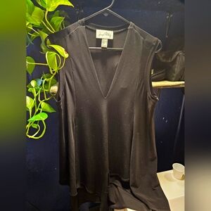 Black Sleevless Top